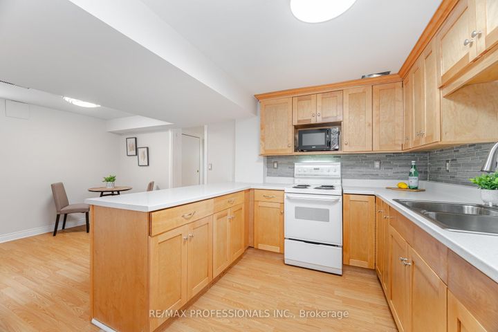 Photo 26 at 4 Lethbridge Avenue, The Westway, Toronto
