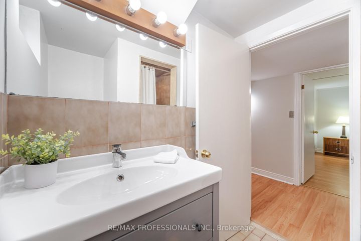 Photo 32 at 4 Lethbridge Avenue, The Westway, Toronto