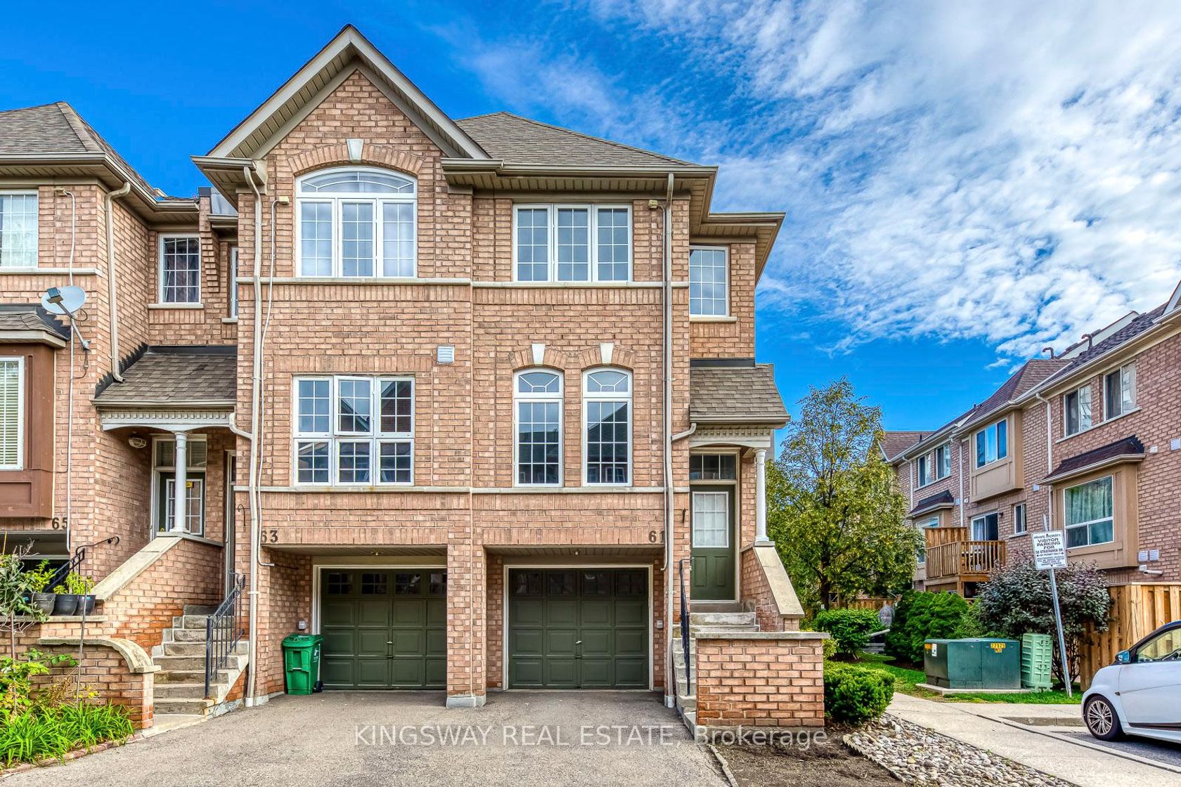 61 - 50 Strathaven Drive, Hurontario, Mississauga 