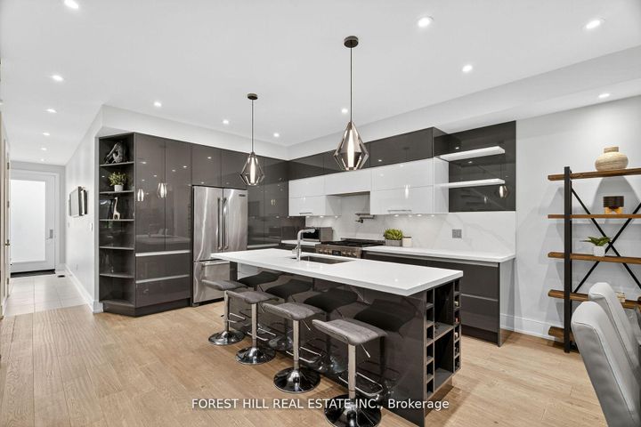 Photo 6 at 272A Beta Street, Alderwood, Toronto
