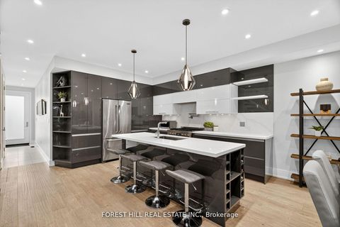 Photo 6 at 272A Beta Street, Alderwood, Toronto