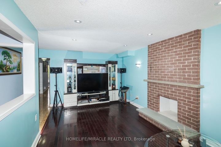 Photo 21 at 62 Walford Road, Middlefield, Markham