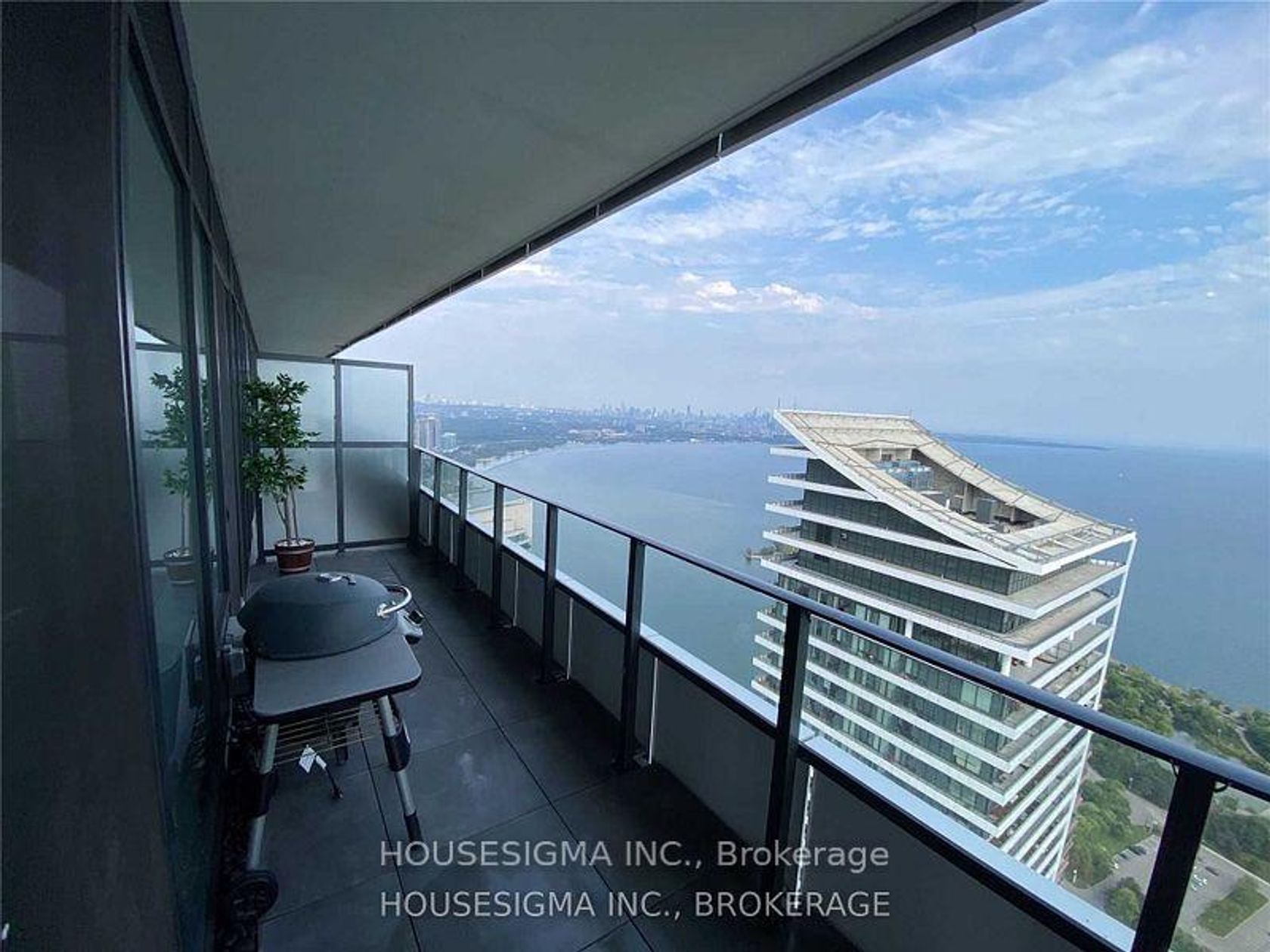 5707 - 30 Shore Breeze Drive, Mimico, Toronto by Loree Meneguzzi Real Estate 5707 - 30 Shore Breeze Drive, Mimico, Toronto