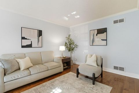 Photo 4 at 1 Broughton Court, Pringle Creek, Whitby
