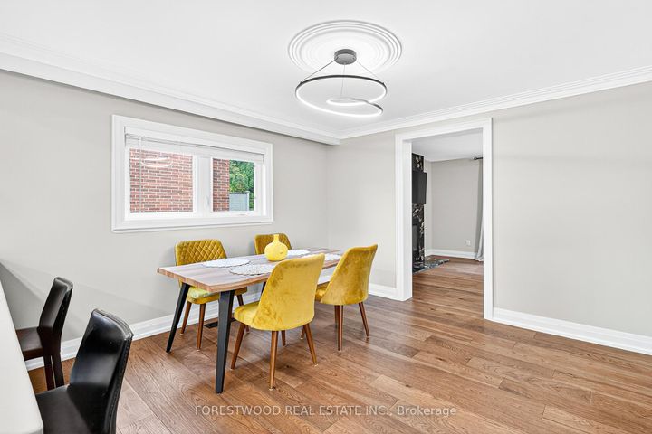 Photo 12 at 4295 Garnetwood Chase, Rathwood, Mississauga