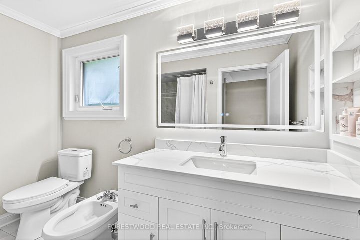 Photo 25 at 4295 Garnetwood Chase, Rathwood, Mississauga