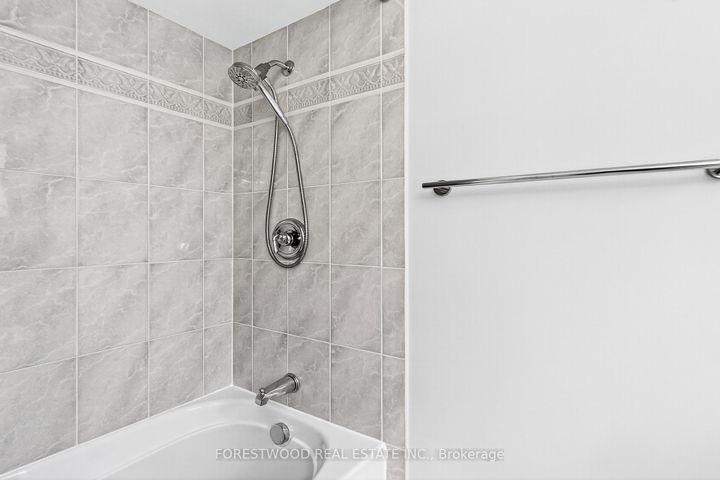 Photo 26 at 4295 Garnetwood Chase, Rathwood, Mississauga
