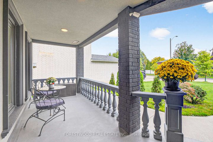 Photo 48 at 4295 Garnetwood Chase, Rathwood, Mississauga