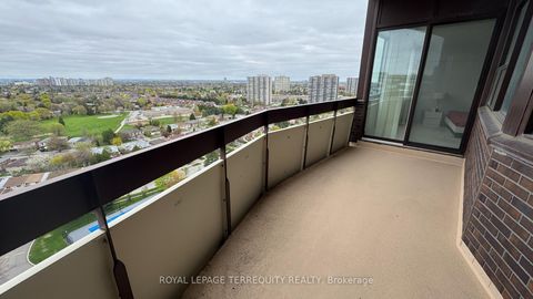 Photo 3 at PH4 - 65 Huntingdale Boulevard, L'Amoreaux, Toronto