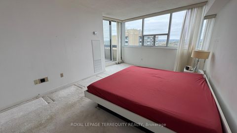 Photo 8 at PH4 - 65 Huntingdale Boulevard, L'Amoreaux, Toronto