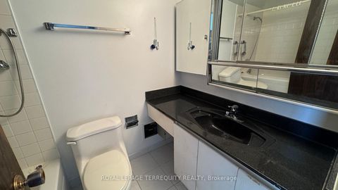 Photo 9 at PH4 - 65 Huntingdale Boulevard, L'Amoreaux, Toronto