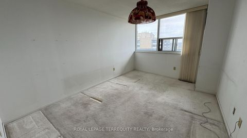 Photo 10 at PH4 - 65 Huntingdale Boulevard, L'Amoreaux, Toronto