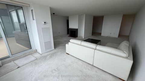 Photo 23 at PH4 - 65 Huntingdale Boulevard, L'Amoreaux, Toronto