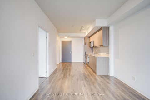 Photo 11 at 1009 - 38 Forest Manor Road, Henry Farm, Toronto