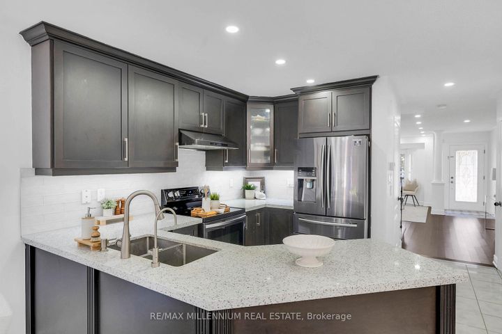 Photo 16 at 3393 Covent Crescent, Churchill Meadows, Mississauga