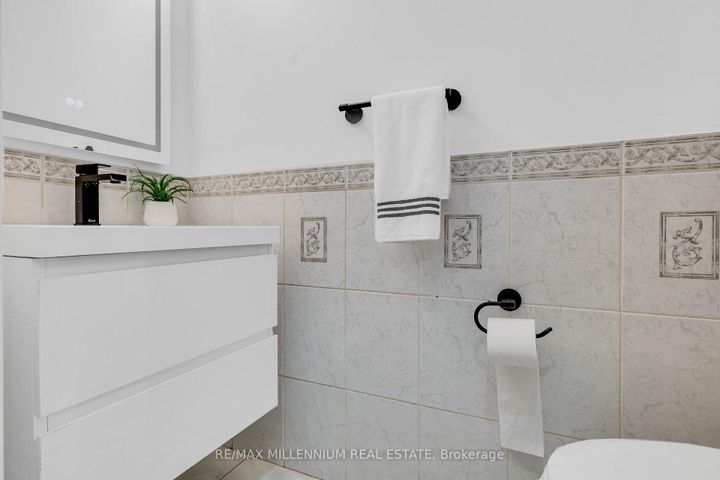 Photo 19 at 3393 Covent Crescent, Churchill Meadows, Mississauga