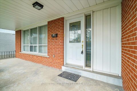 Photo 4 at 151 Redgrave Drive, Richview, Toronto