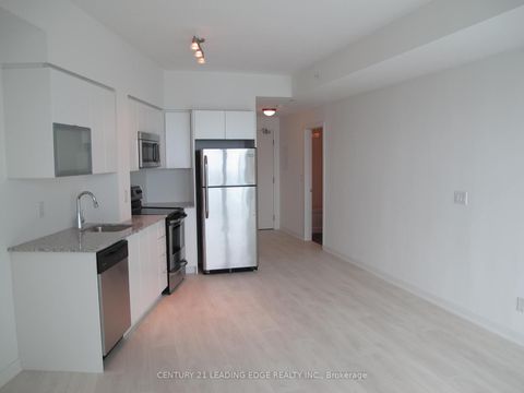 Photo 12 at 909 - 150 EAST LIBERTY Street, Niagara, Toronto