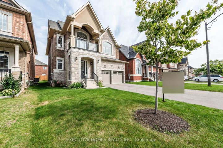 Photo 2 at 64 Wildflower Lane, Georgetown, Halton Hills