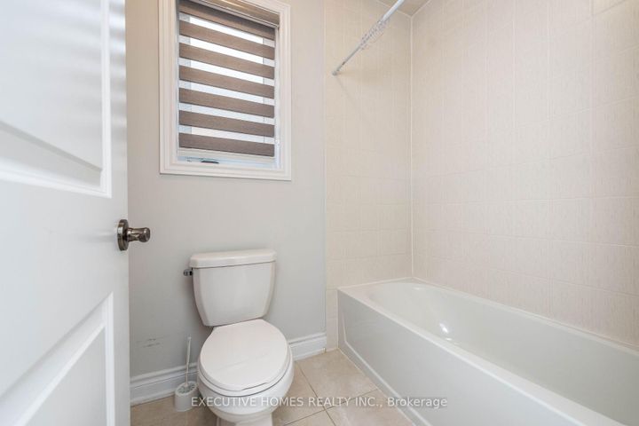 Photo 5 at 64 Wildflower Lane, Georgetown, Halton Hills