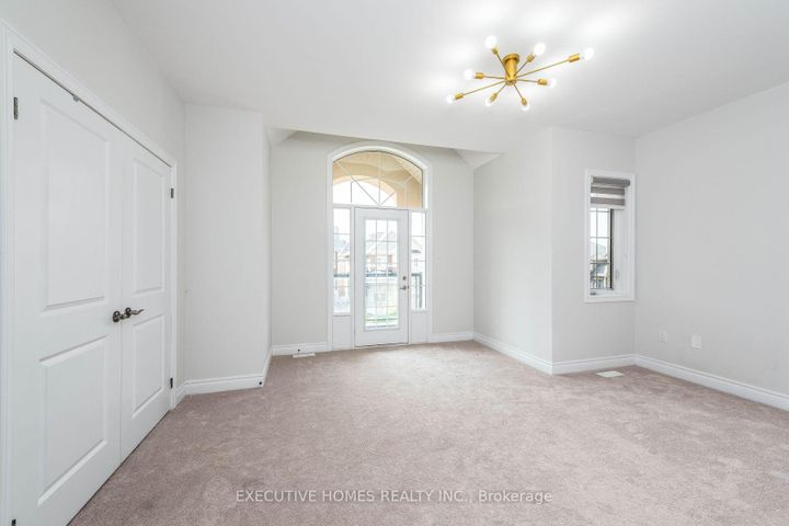 Photo 6 at 64 Wildflower Lane, Georgetown, Halton Hills