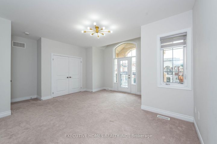 Photo 7 at 64 Wildflower Lane, Georgetown, Halton Hills
