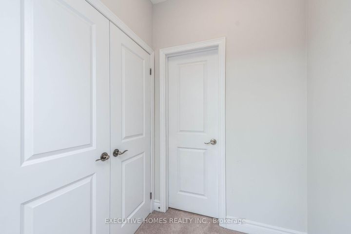 Photo 12 at 64 Wildflower Lane, Georgetown, Halton Hills