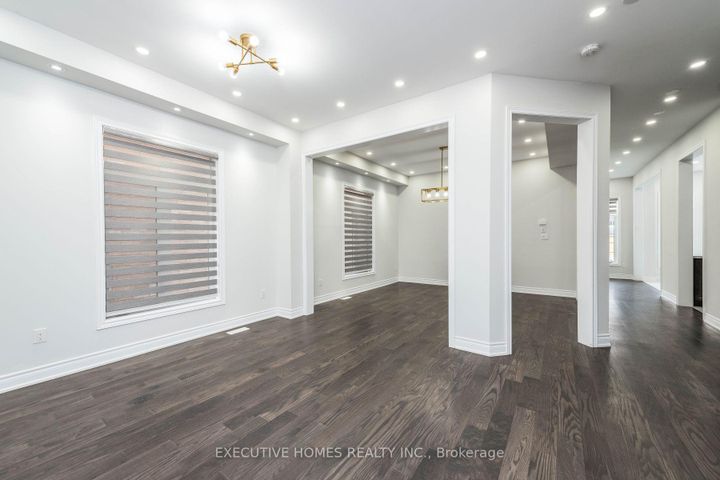Photo 20 at 64 Wildflower Lane, Georgetown, Halton Hills