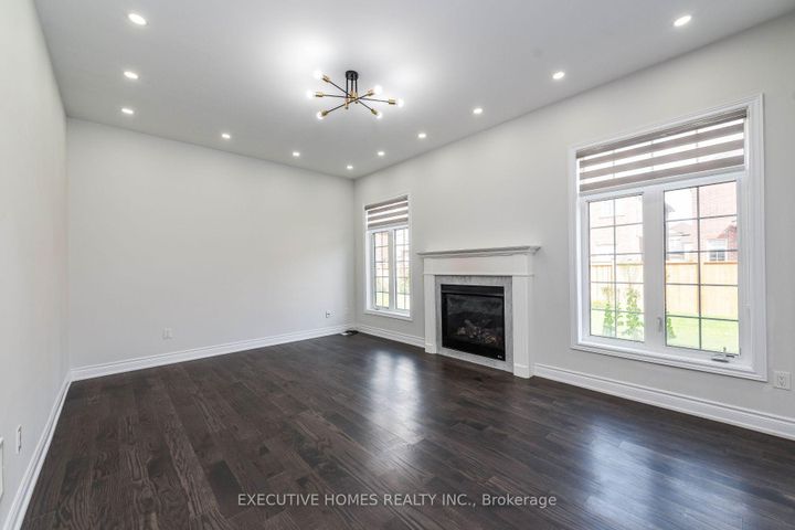Photo 31 at 64 Wildflower Lane, Georgetown, Halton Hills