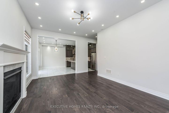 Photo 34 at 64 Wildflower Lane, Georgetown, Halton Hills