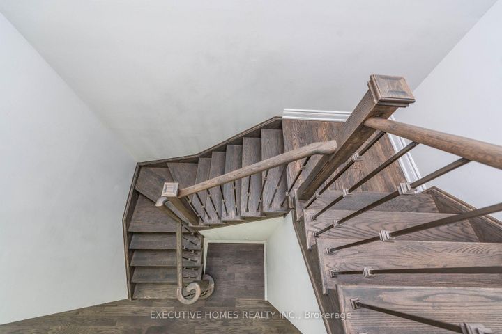Photo 35 at 64 Wildflower Lane, Georgetown, Halton Hills