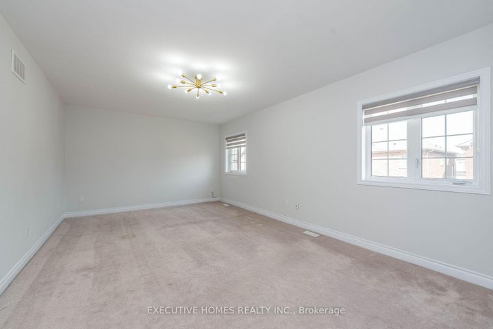 Photo 37 at 64 Wildflower Lane, Georgetown, Halton Hills