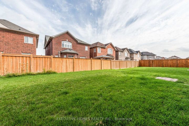 Photo 40 at 64 Wildflower Lane, Georgetown, Halton Hills