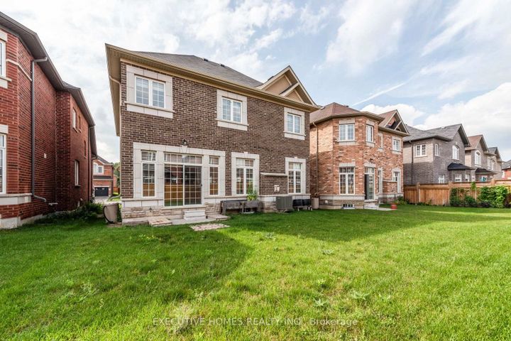 Photo 42 at 64 Wildflower Lane, Georgetown, Halton Hills