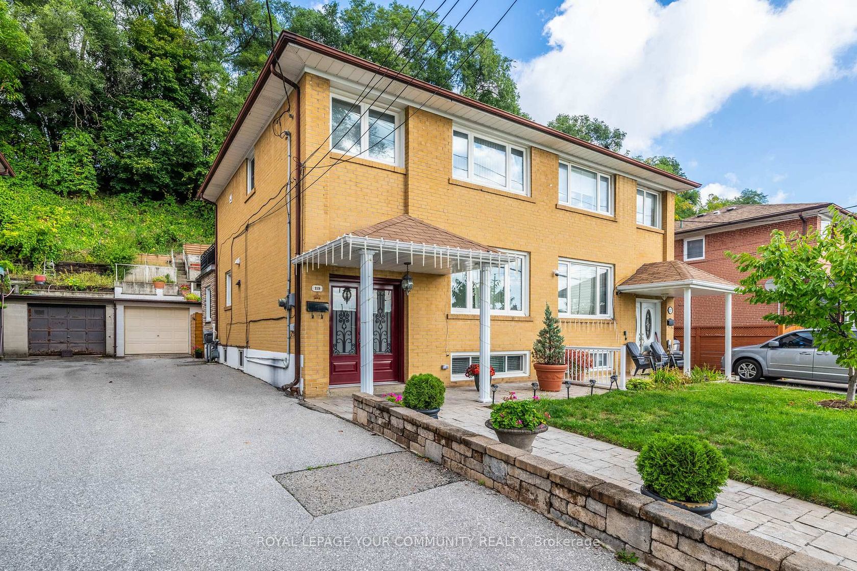 119 Dalrymple Drive, Smythe, Toronto 