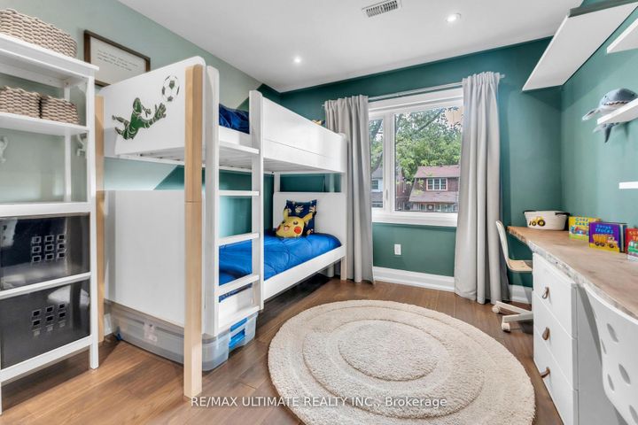 Photo 23 at 10 Oakdene Crescent, Danforth, Toronto