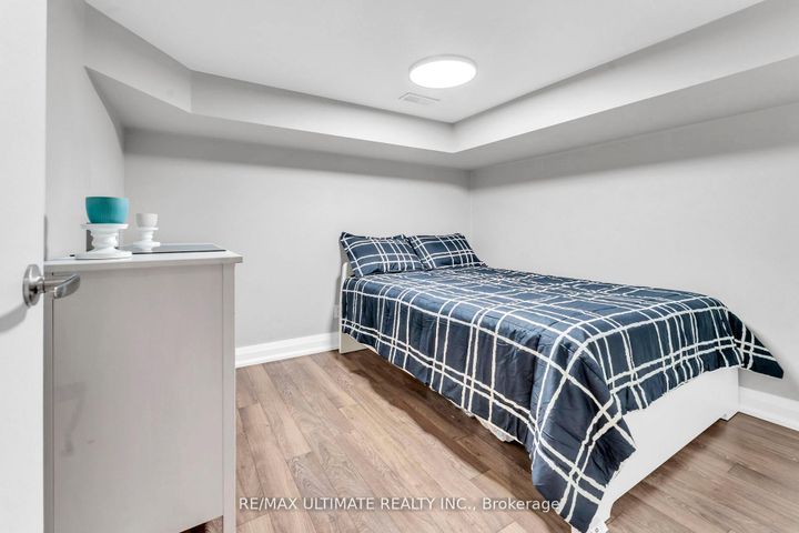 Photo 28 at 10 Oakdene Crescent, Danforth, Toronto
