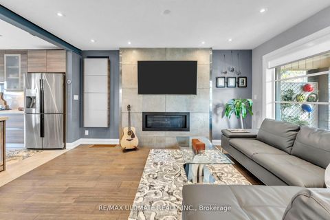 Photo 8 at 10 Oakdene Crescent, Danforth, Toronto