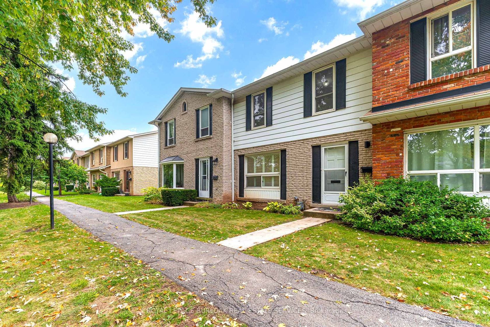 4 - 5475 Lakeshore Road, Appleby, Burlington 