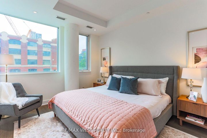 Photo 9 at TH02 - 508 Wellington Street W, Waterfront Communities C1, Toronto