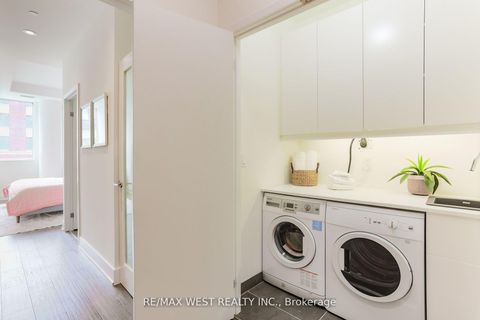 Photo 10 at TH02 - 508 Wellington Street W, Waterfront Communities C1, Toronto