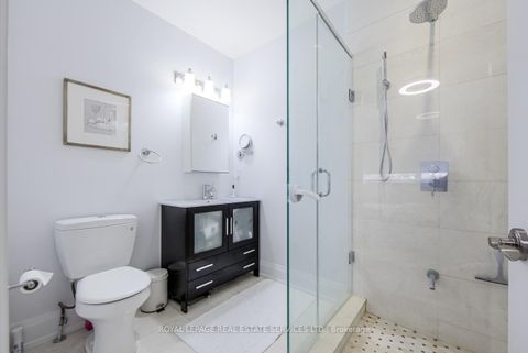 Photo 31 at 21A Roycrest Avenue, Westgate, Toronto