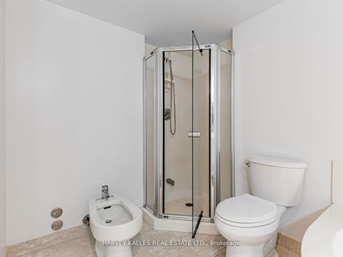 Photo 16 at 802 - 10 Tichester Road, Forest Hill South, Toronto