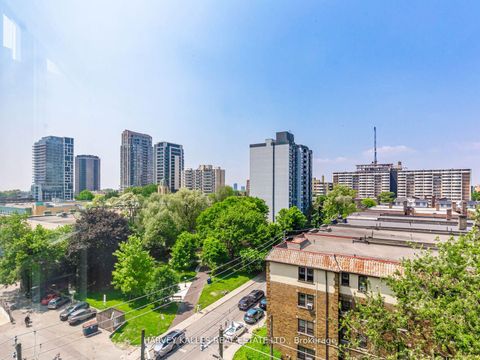 Photo 25 at 802 - 10 Tichester Road, Forest Hill South, Toronto