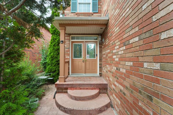 Photo 2 at 3619 Waterfall Crescent, Lisgar, Mississauga