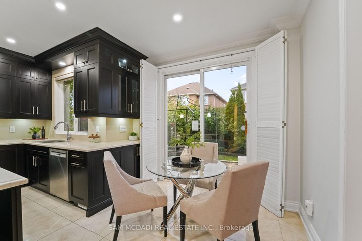 Photo 5 at 3619 Waterfall Crescent, Lisgar, Mississauga