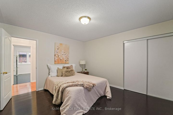 Photo 24 at 3619 Waterfall Crescent, Lisgar, Mississauga