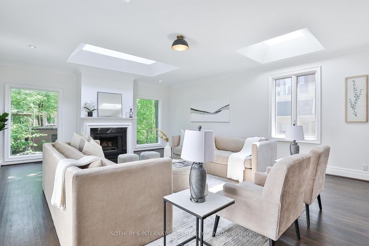 Photo 5 at 91 Glen Road, Moore Park, Toronto