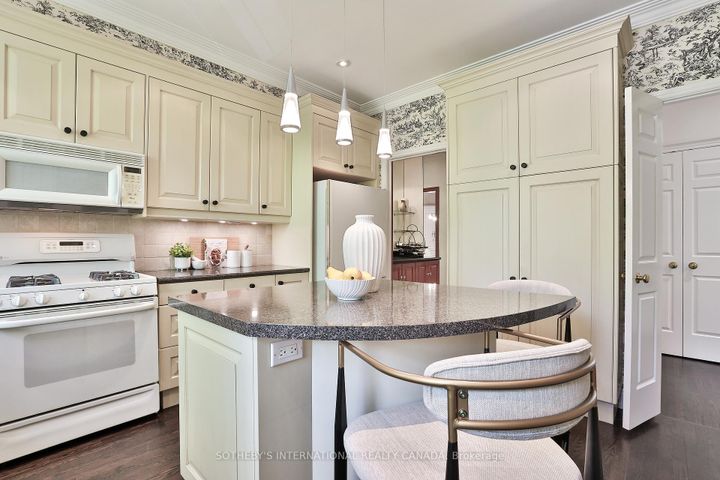 Photo 18 at 91 Glen Road, Moore Park, Toronto
