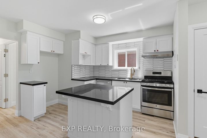 Photo 2 at 397 East 28th Street, Burkholme, Hamilton